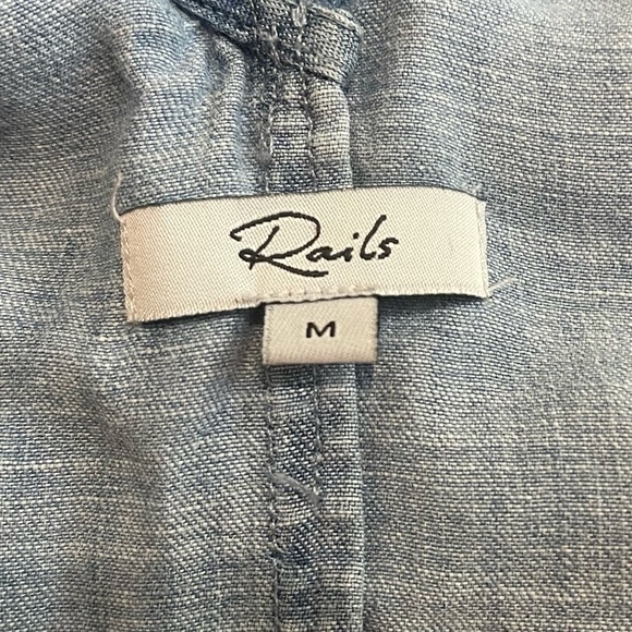 Rails Parker chambray romper. GUC - Picture 5 of 5